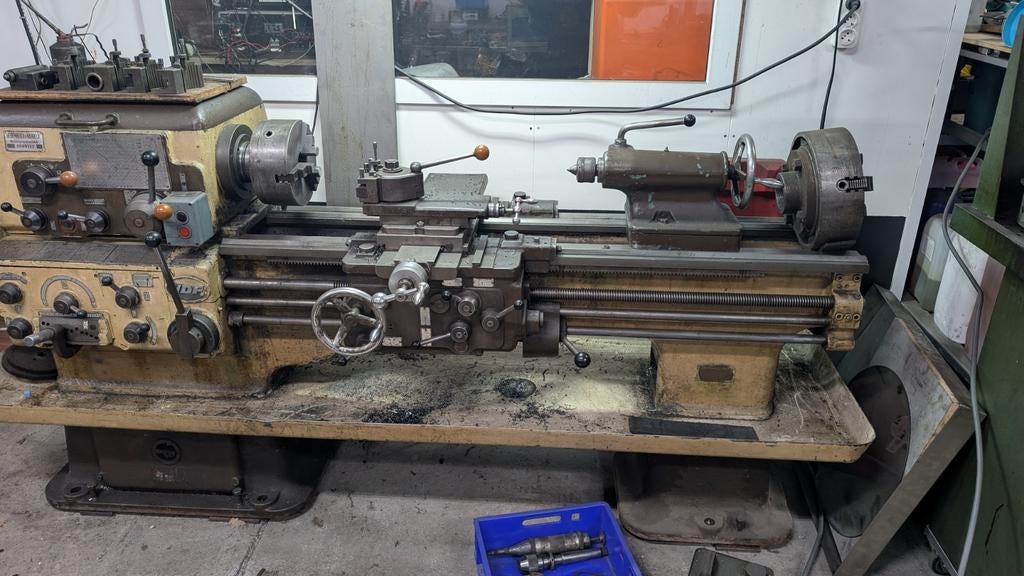 VDF zware draaibank met veel toebehoren, 1000 mm tdc., Ophalen, Gebruikt, Metaaldraaibank, 500 tot 1000 mm