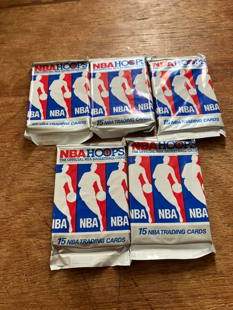 Nba hoops 1990-1991 5 pack jordan, Ophalen of Verzenden, Zo goed als nieuw, Meerdere stickers