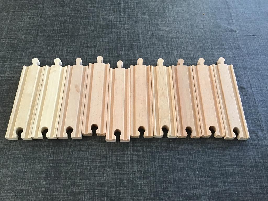 Houten treinbaan rail(10 st), Ophalen, Zo goed als nieuw