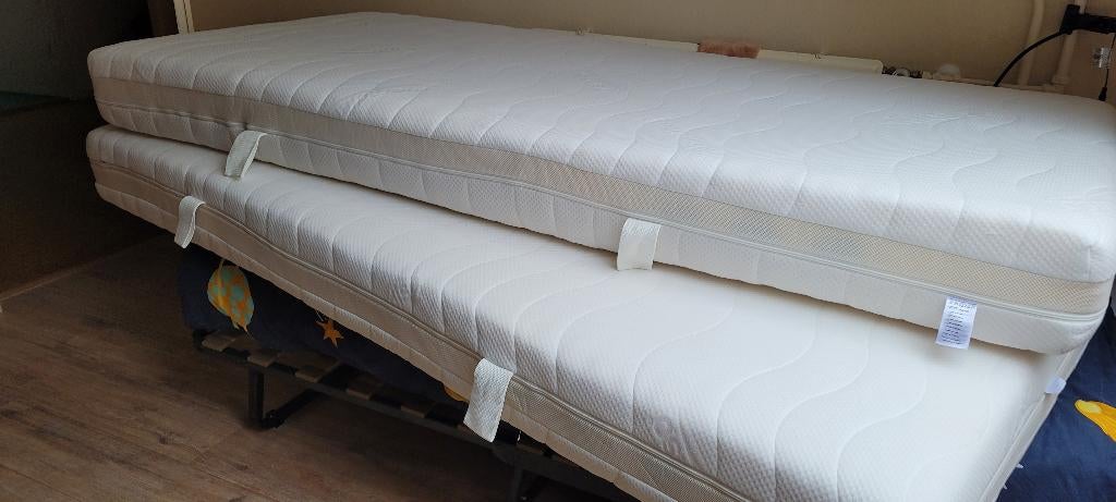 Matras merk Meradiso (Lidl), Ophalen, 90 cm, Eenpersoons, Zo goed als nieuw