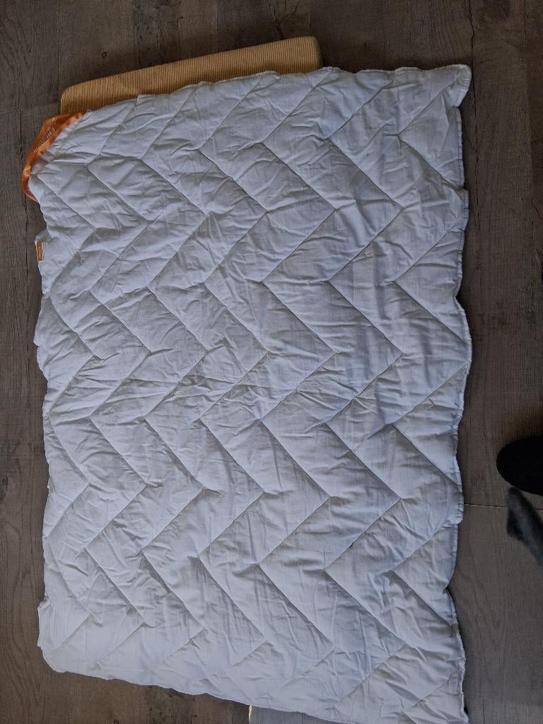kindermatrasje + dekbed, Ophalen, Zo goed als nieuw, Minder dan 140 cm, Matras