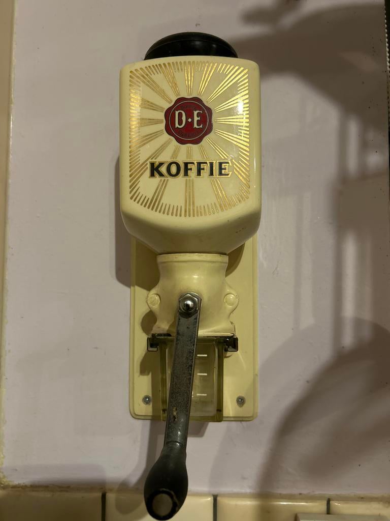 D-E Koffiemolen met Origineel Bakje, Ophalen of Verzenden