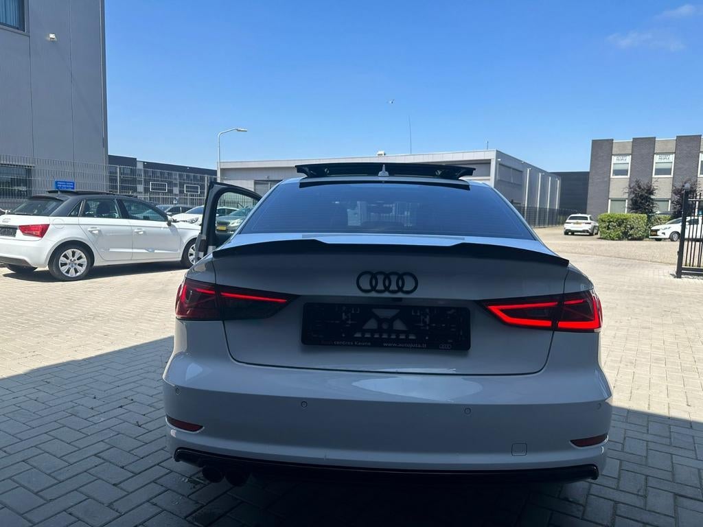 A3 limousine te huur/autoverhuur/auto verhuur/ auto huren, Limousine