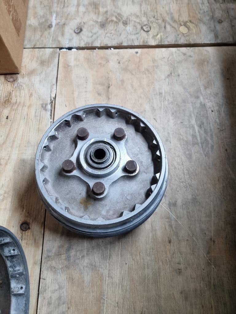 Te koop: voornaaf+achternaaf AJS/Matchless, Motoren, Onderdelen | Oldtimers, Ophalen of Verzenden, Gebruikt