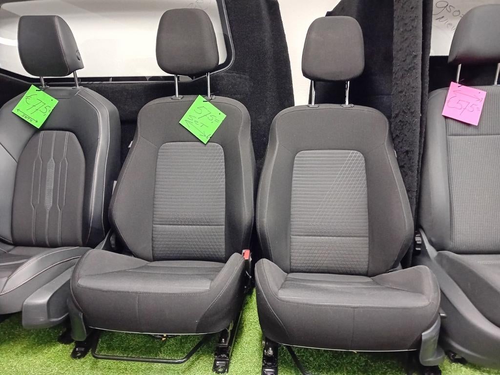 Nieuwe set verstelbare camperstoelen