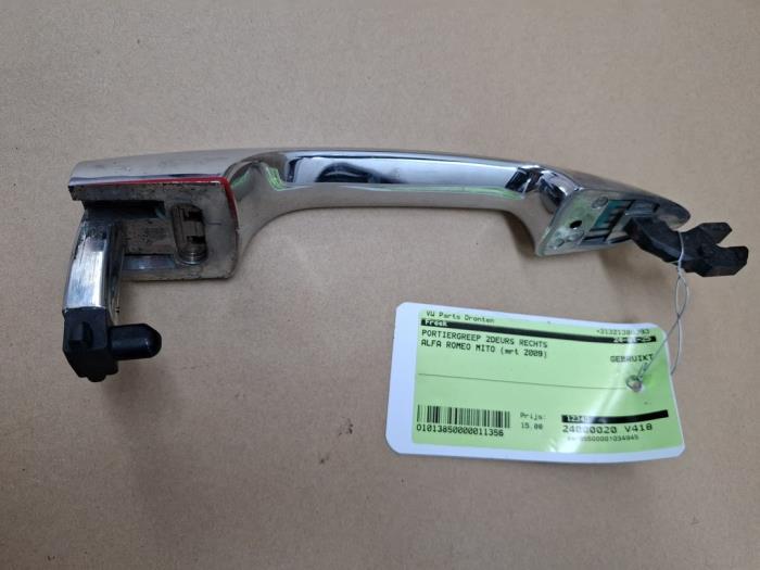 Portiergreep 2Deurs rechts van een Alfa Romeo Mito, Gebruikt, -, Verzenden, -
