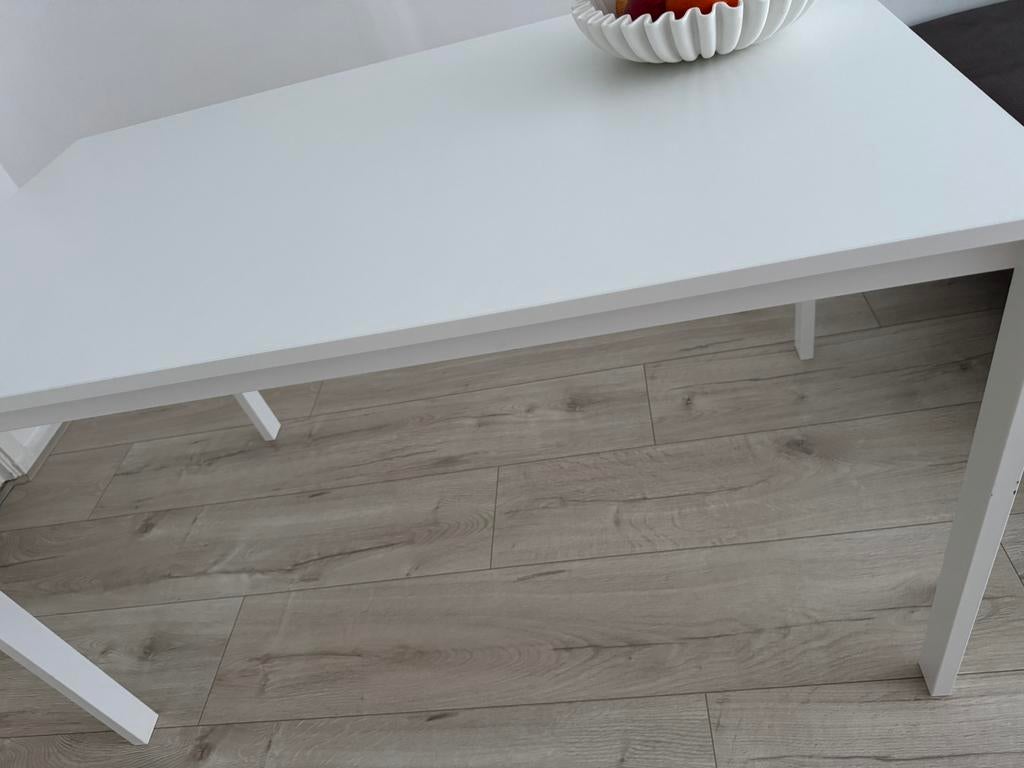 Eettafel van Ikea. €20, Huis en Inrichting, Tafels | Eettafels, Gebruikt, 200 cm of meer, Rechthoekig, 50 tot 100 cm