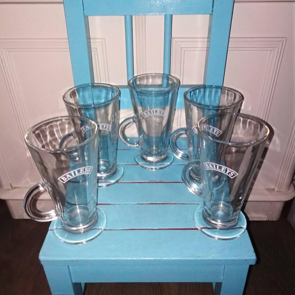Baileys hoge koffie glazen 5 stuks, Verzamelen, Ophalen, Zo goed als nieuw, Overige typen