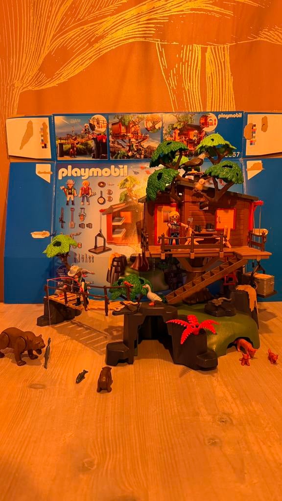Playmobil Wild Life 5557 boomhut - met doos, Kinderen en Baby's, Speelgoed | Playmobil, Ophalen of Verzenden, Zo goed als nieuw