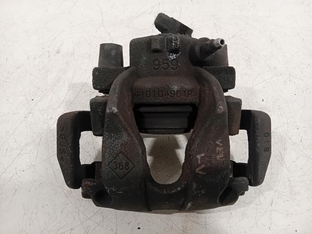 Remklauw links voor Renault Clio, Onderdelen@venauto.nl, Van der Ven Autorecycling B.V., Gebruikt, Ettenseweg 76, 4706 PB Roosendaal, The Netherlands