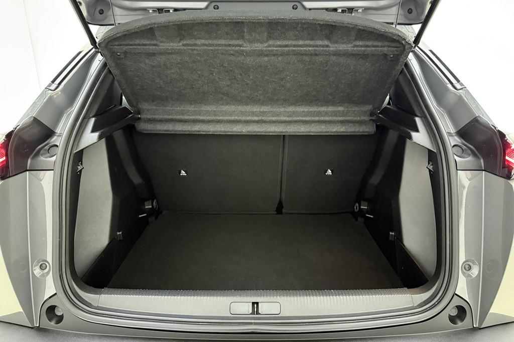 Peugeot 2008 1.2 Hybrid 145 Allure | Climate & Cruise Contro, 1272 kg, Stof, Euro 6, 1199 cc