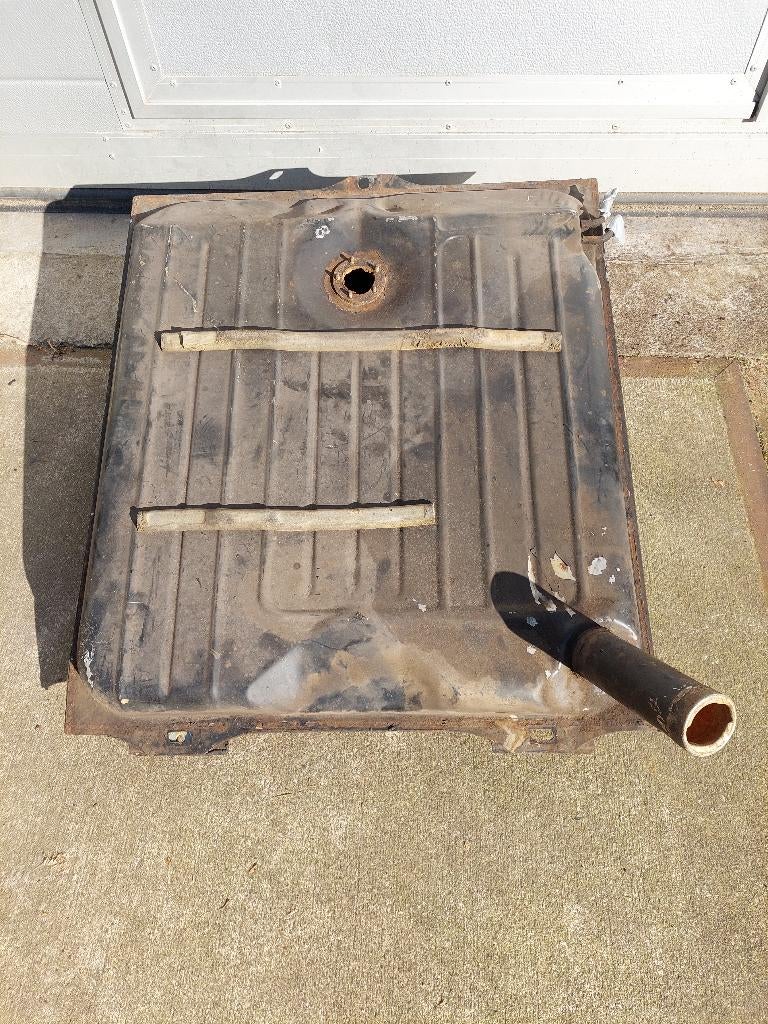 W115 Mercedes brandstoftank, Auto-onderdelen, Ophalen, Gebruikt, Mercedes-Benz