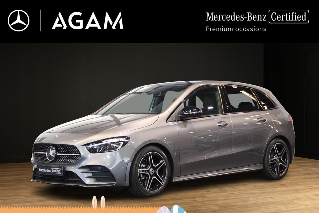 Mercedes-Benz B-Klasse 180 AMG Line Panorama dak | Trekhaak, 745 kg, Gebruikt, 4 cilinders, 1390 kg