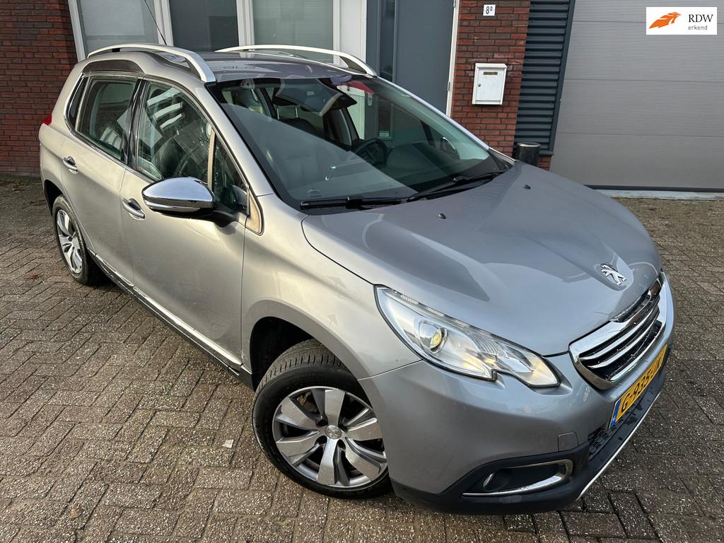 Peugeot 2008 1.2 PureTech Allure / Leder / Navi / PDC / Clim, Auto's, Gebruikt, 1199 cc, Met garantie (alle), 49 €/maand