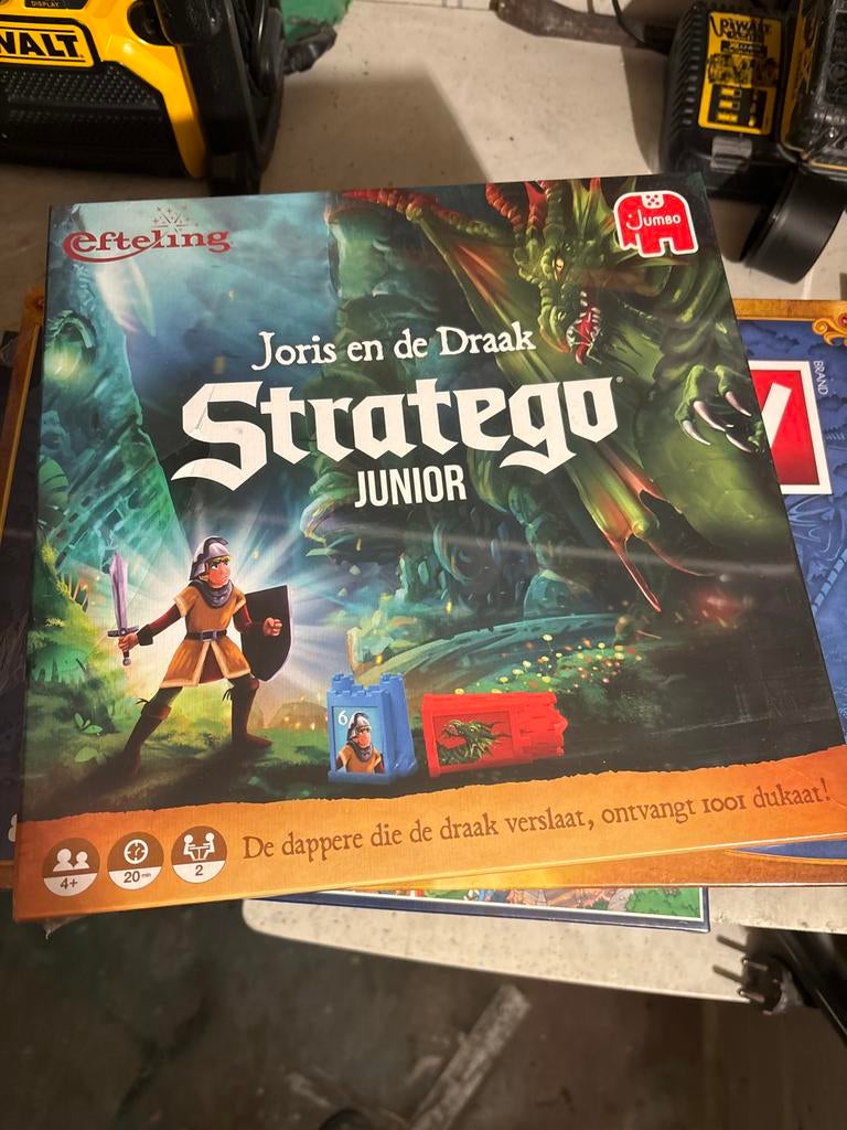 Stratego Junior Joris en de Draak - Efteling Editie, Hobby en Vrije tijd, Gezelschapsspellen | Bordspellen, Een of twee spelers