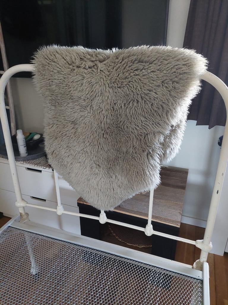 Antiek ijzeren bed, gebroken wit, Antiek en Kunst, Antiek | Meubels | Bedden, Ophalen