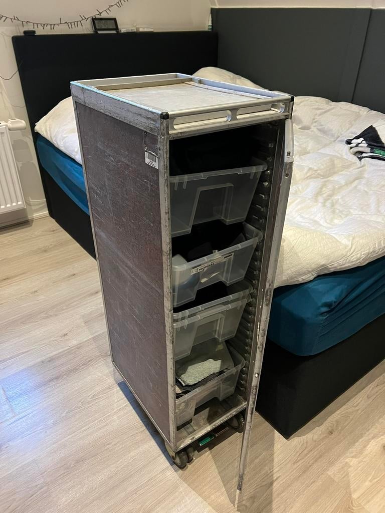 Vliegtuig trolley, Minder dan 50 cm, Ophalen of Verzenden, Zo goed als nieuw, 3 of 4 laden