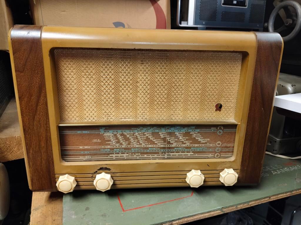 Buizenradio NSF H293A uit 1951 - Gaat aan, geen ontvangst, Antiek en Kunst, Antiek | Tv's en Audio, Ophalen