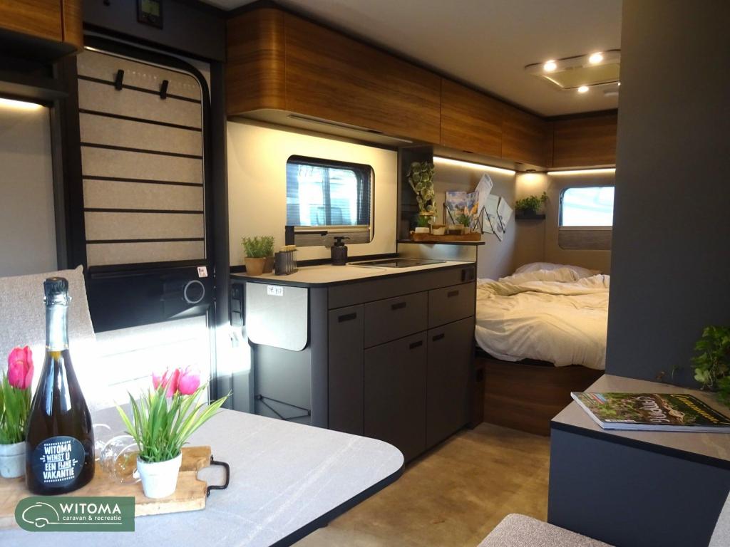 Eriba Novaline 485 Rondzit, hoge koelkast, Rondzit, Bedrijf, Overige typen, Schokbreker