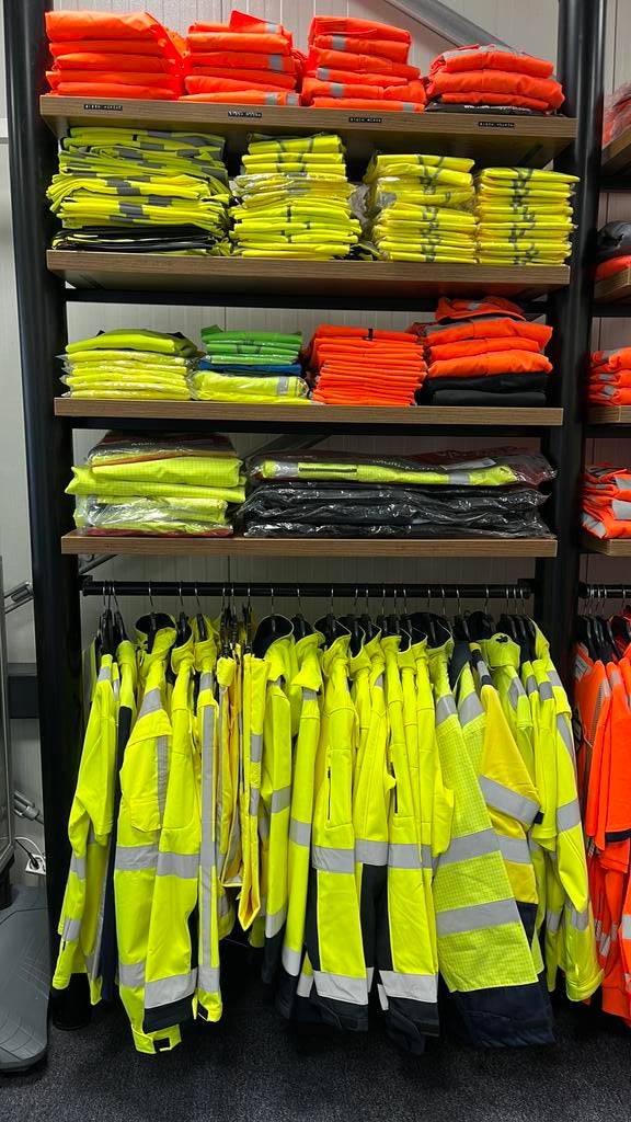185 stuks HI-VIS veiligheid bedrijfskleding, Ophalen, Nieuw