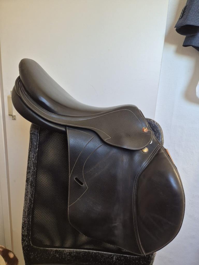 Springzadel Prestige Versailles, Dieren en Toebehoren, Paarden en Pony's | Zadels, Ophalen, Gebruikt, Springen