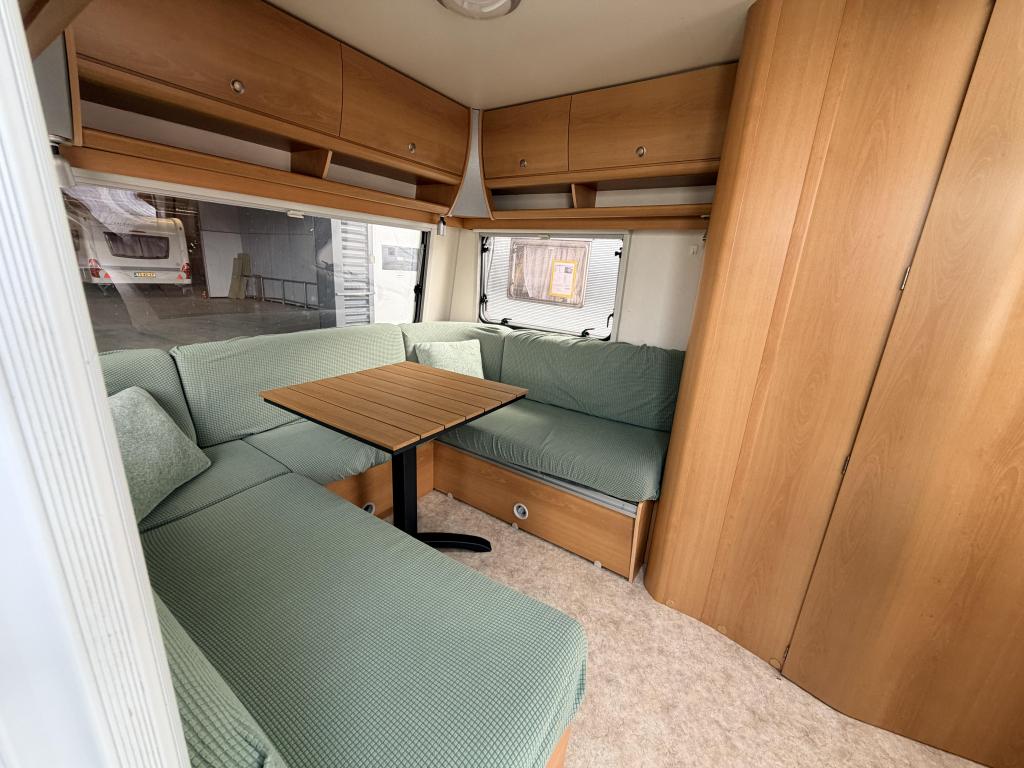 Kip Grey Line Special 530 Enk bedden Voortent BJ06, Caravans en Kamperen, Caravans, Rondzit, Kip, Bedrijf, Ringverwarming