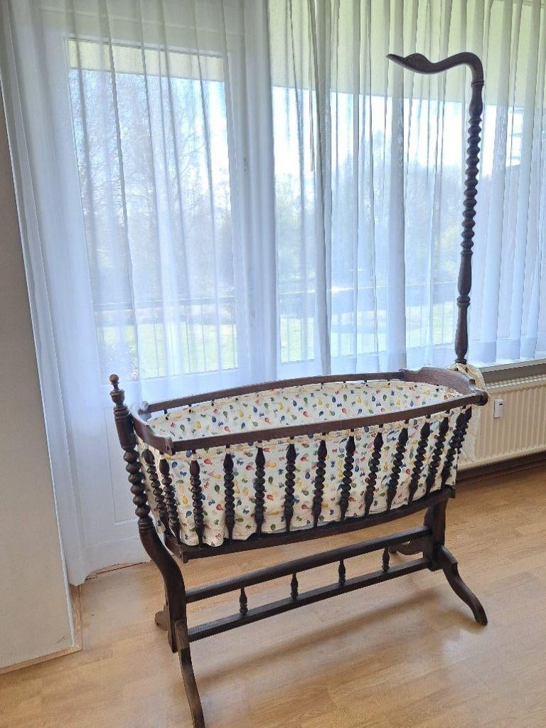 antieke oud hollandse wieg, Ophalen, Gebruikt, Wieg