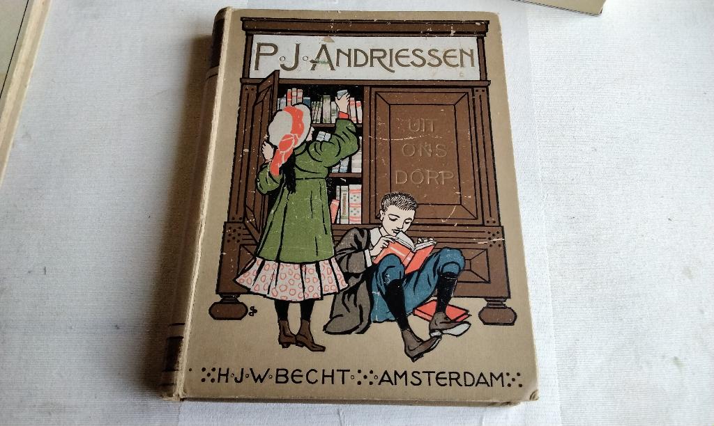 Antiek Boek P J Andriessen Ilustraties C. Koppenol ca 1921, Ophalen