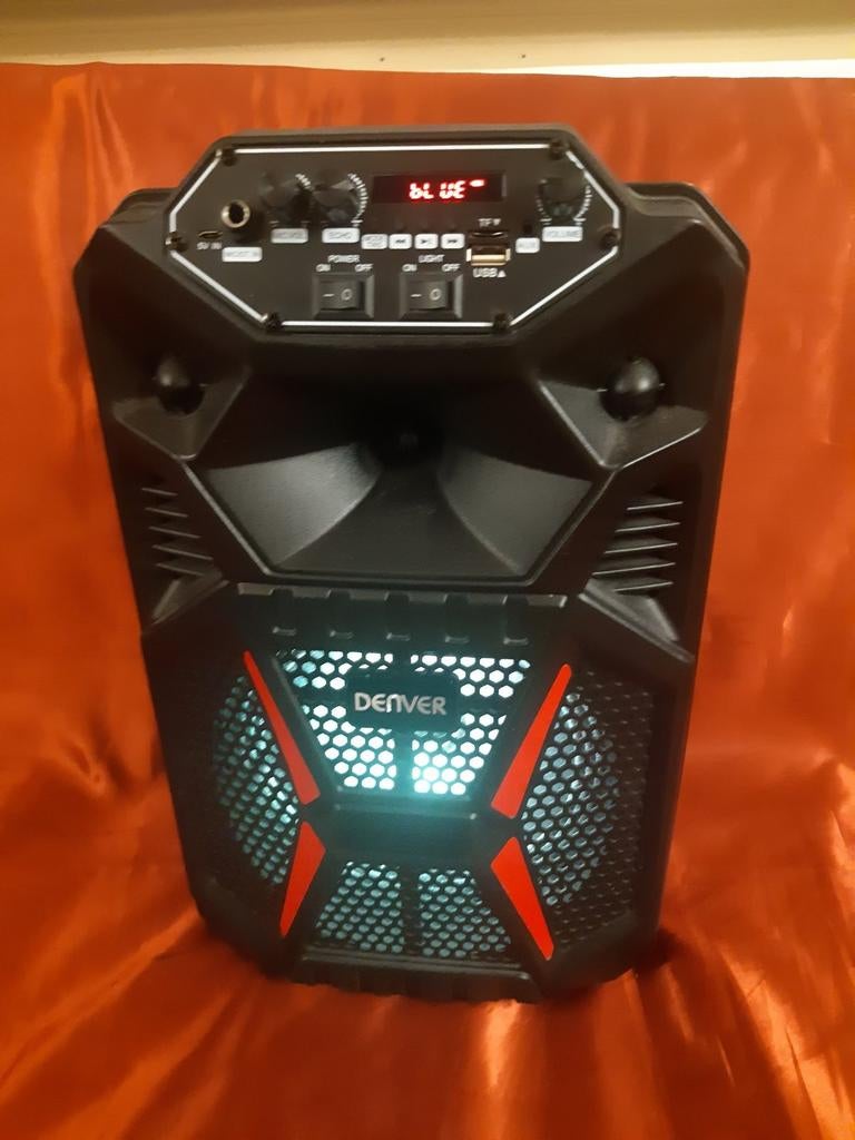 Bluetooth party speaker met licht, Ophalen