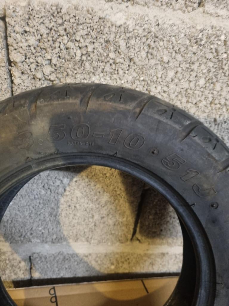 Twee scooter banden  10 inch, Ophalen of Verzenden, Benzine