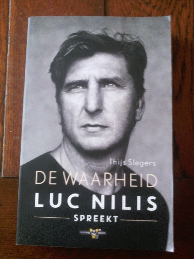voetbalboek- Luc Nilis spreekt de waarheid, Boeken, Ophalen of Verzenden, Zo goed als nieuw, Balsport