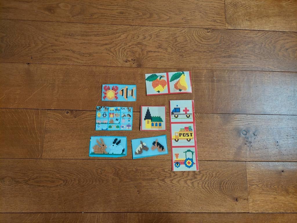 Ministeck voorbeelden jonge dieren en voertuigen, Hobby en Vrije tijd, Ministeck, Ophalen of Verzenden, Gebruikt, Voorbeeldboek