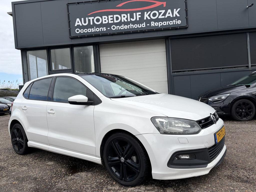 Volkswagen Polo 1.2 TSI Highline AUTOMAAT LEDER PANORAMA, Auto's, Volkswagen, Automaat, 40 €/maand, Parkeersensor, Wit