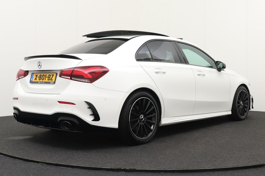 Mercedes-Benz A-Klasse 2.0 220 A35-Pack AMG 4MATIC Pan-dak C, Auto's, Automaat, 15 km/l, Wit, Vierwielaandrijving