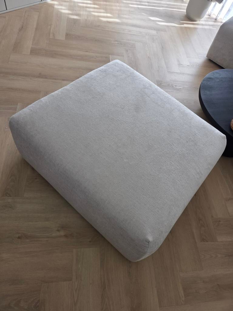 Comfortabele poef - 100x90 cm, Ophalen, 75 tot 100 cm, Zo goed als nieuw, 75 tot 100 cm