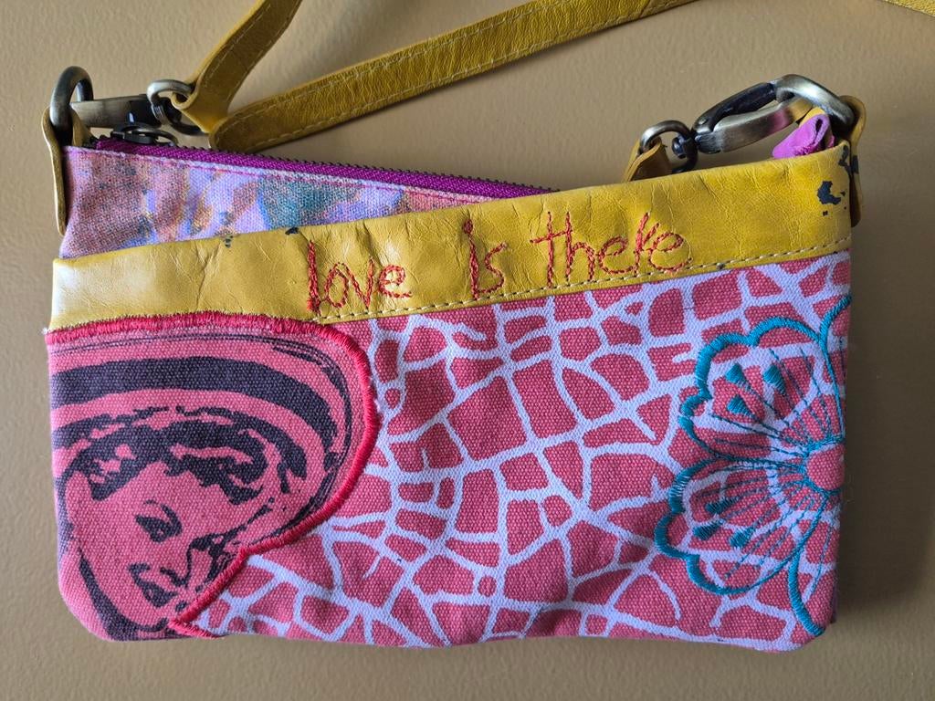 Desigual schoudertasje, Sieraden, Tassen en Uiterlijk, Tassen | Schoudertassen, Ophalen of Verzenden, Gebruikt, Roze, Overige merken