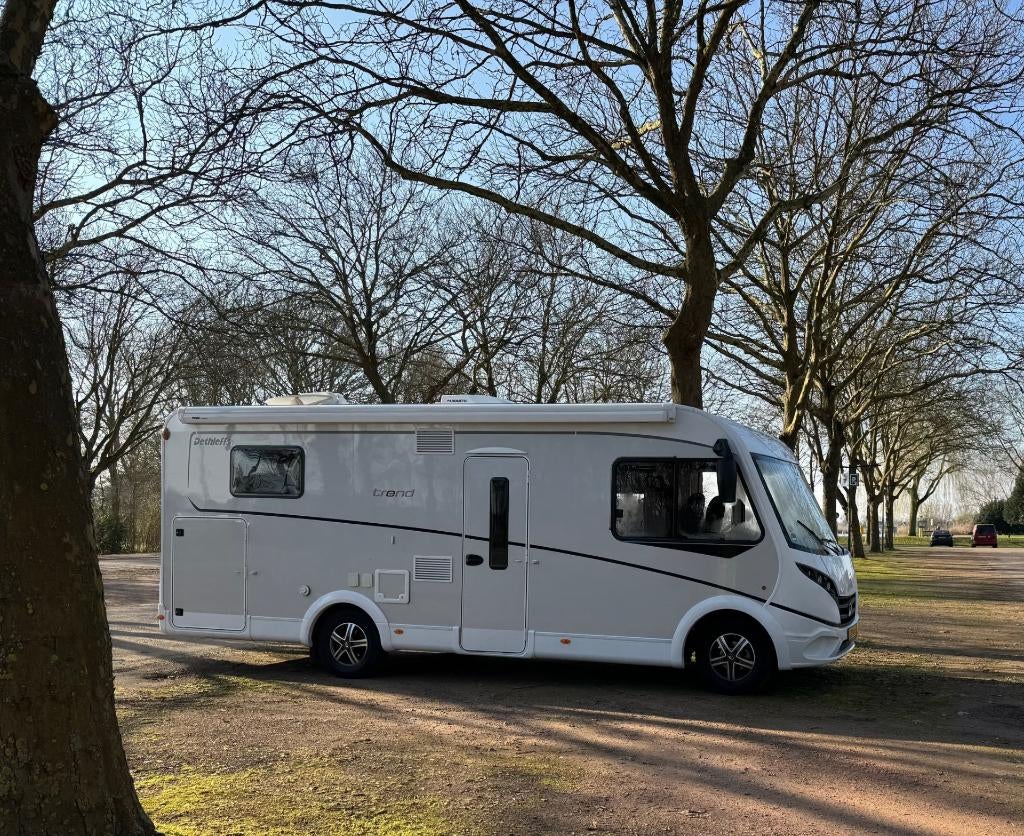 Te Koop: Dethleffs Trend I 7057 DBM Automaat + Queensbed, Chemisch toilet, Ringverwarming, Fiat, Reservewiel