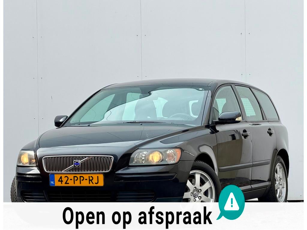 Volvo V50 2.4 | 2004 | Automaat |, Stof, Gebruikt, Parkeersensor, Zwart
