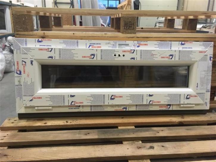 Kunststof kiep kozijn 100 x 32 cm wit RAL 9016, Kunststof, Raamkozijn, Niet ingevuld, Nieuw