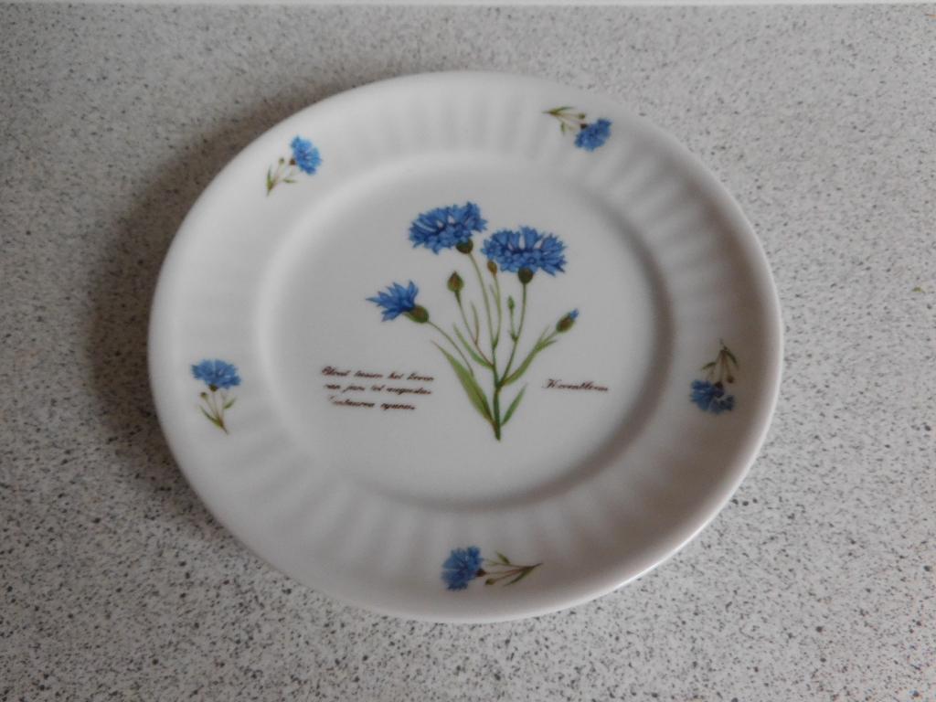 Bord 18 cm. Korenbloem Libelle Exclusief Marjolein Bastin, Ophalen of Verzenden, Zo goed als nieuw, Bord(en), Overige stijlen
