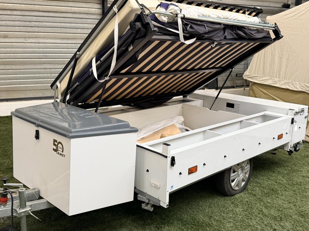 Jamet Panorama 2020 - easyload, luifel, inritsbaar kuipzeil, Niet ingevuld, Niet ingevuld, Jamet, Tot en met 6