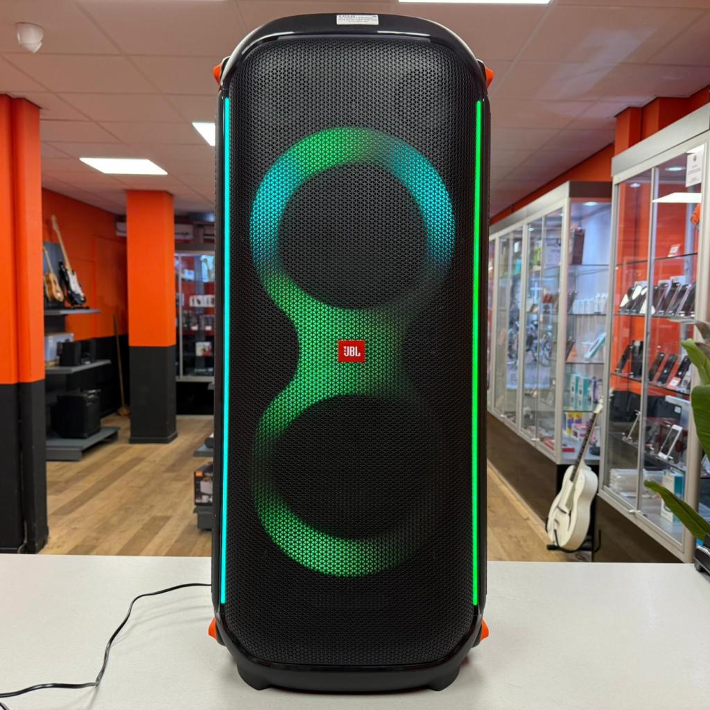 JBL PartyBox 710 Bluetooth Party Speaker 800W Nette Staat, JBL, Zo goed als nieuw, Support@jbl.com, 400 Atlantic Street
Stamford, CT 06901
USA