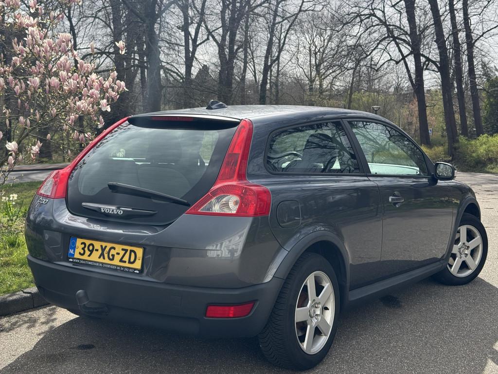 Volvo C30 1.6 RIJKLAAR (bj 2007), Voorwielaandrijving, 1596 cc, 101 pk, Gebruikt