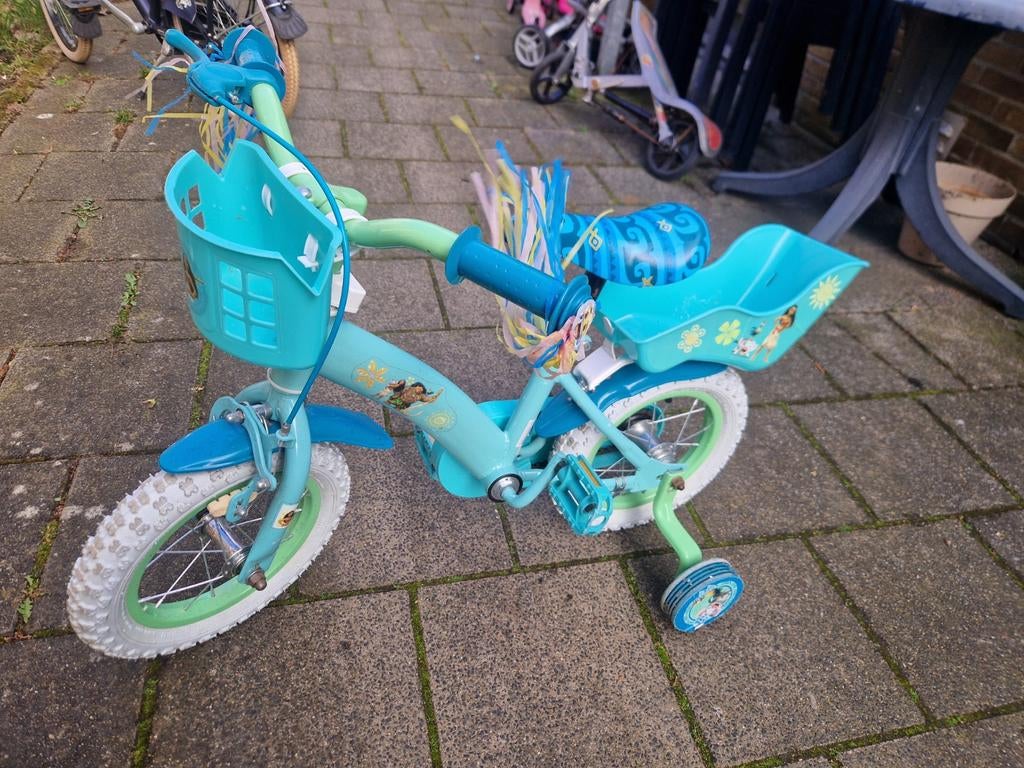 Leuke kinderfiets met zijwieltjes - Moana thema, Fietsen en Brommers, Fietsen | Kinderfietsjes, Zijwieltjes, Gebruikt, Onbekend