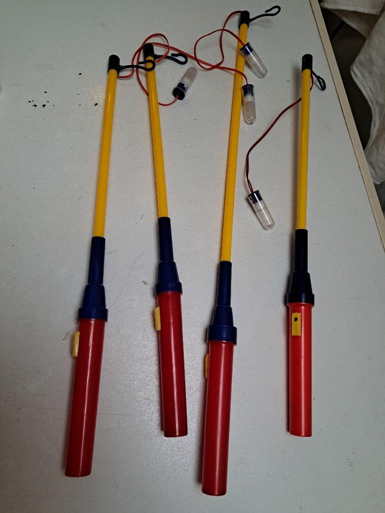 4 lampion stokjes met licht, Ophalen of Verzenden, Carnaval