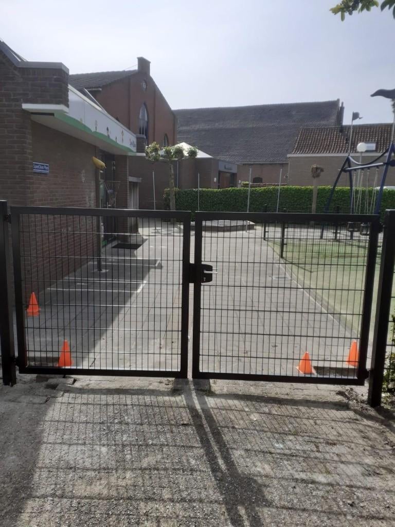 PRO Dubbele poorten NIEUW 140 cm Hoog COMPLEET, Ophalen, 100 tot 150 cm, Nieuw, IJzer