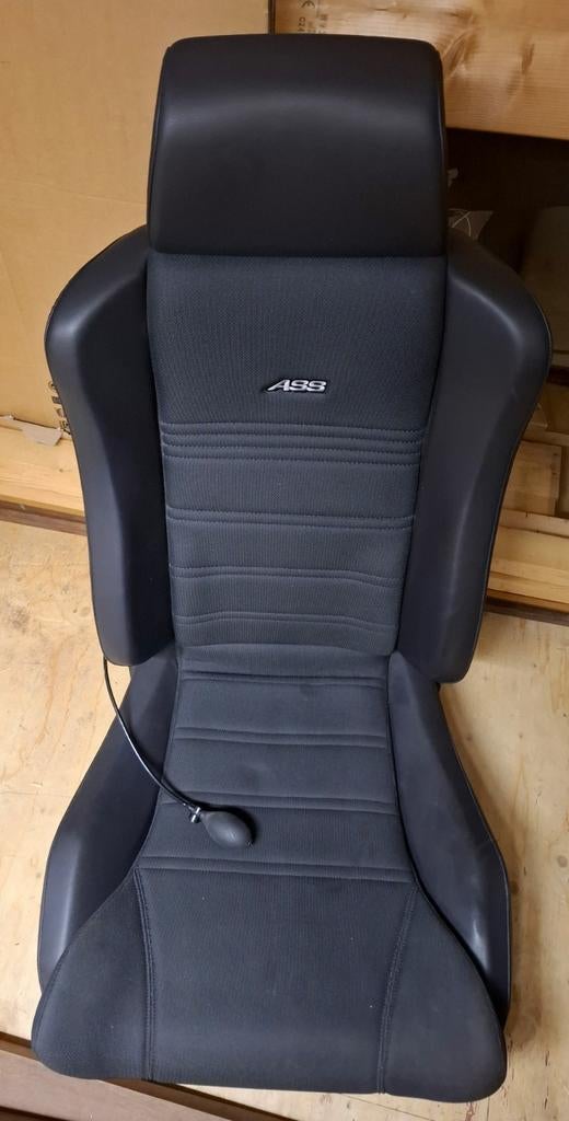 ASS 803S autostoel met stoelverwarming incl. inbouw frame, Ophalen, Gebruikt