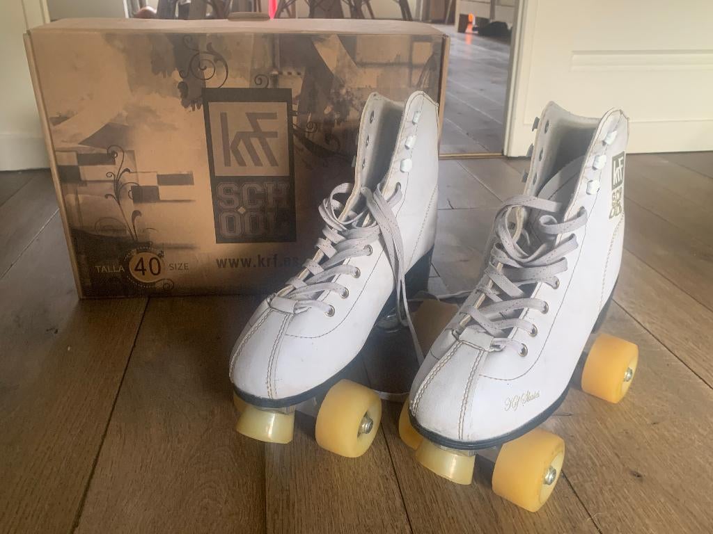 Rolschaatsen (leer): KRF roller skates ‘SCHOOL’ (maat 40), Ophalen, Zo goed als nieuw, Dames