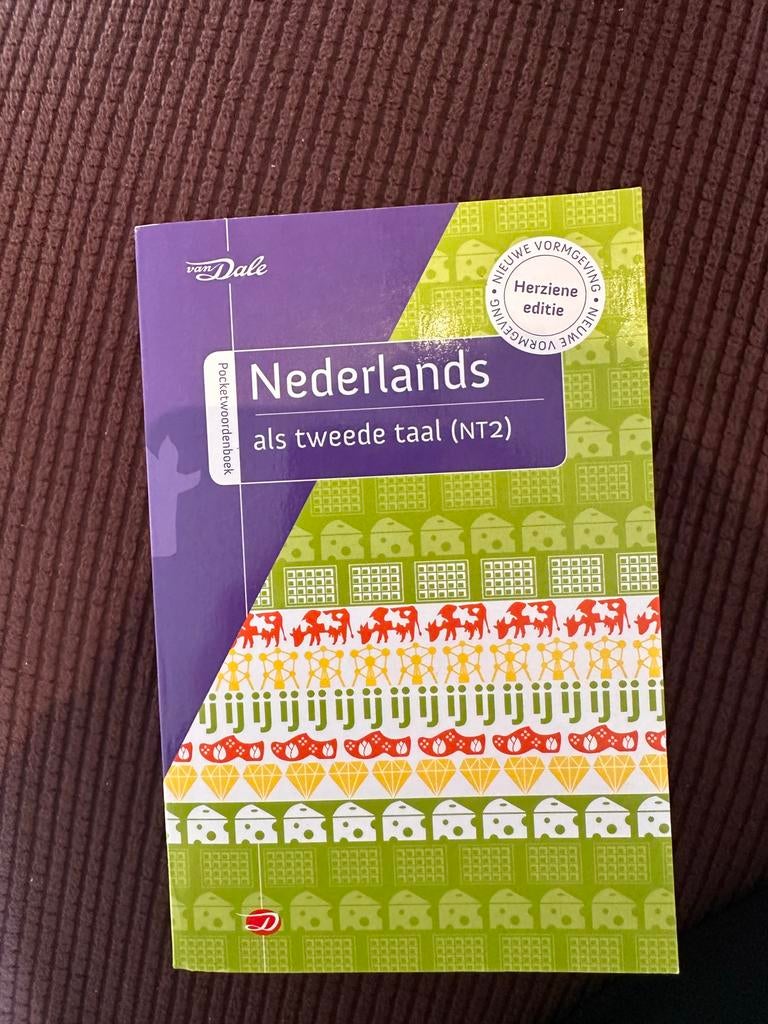Van Dale Pocketwoordenboek Nederlands als tweede taal (NT2), Boeken, Ophalen of Verzenden, Zo goed als nieuw, Van Dale, Nederlands