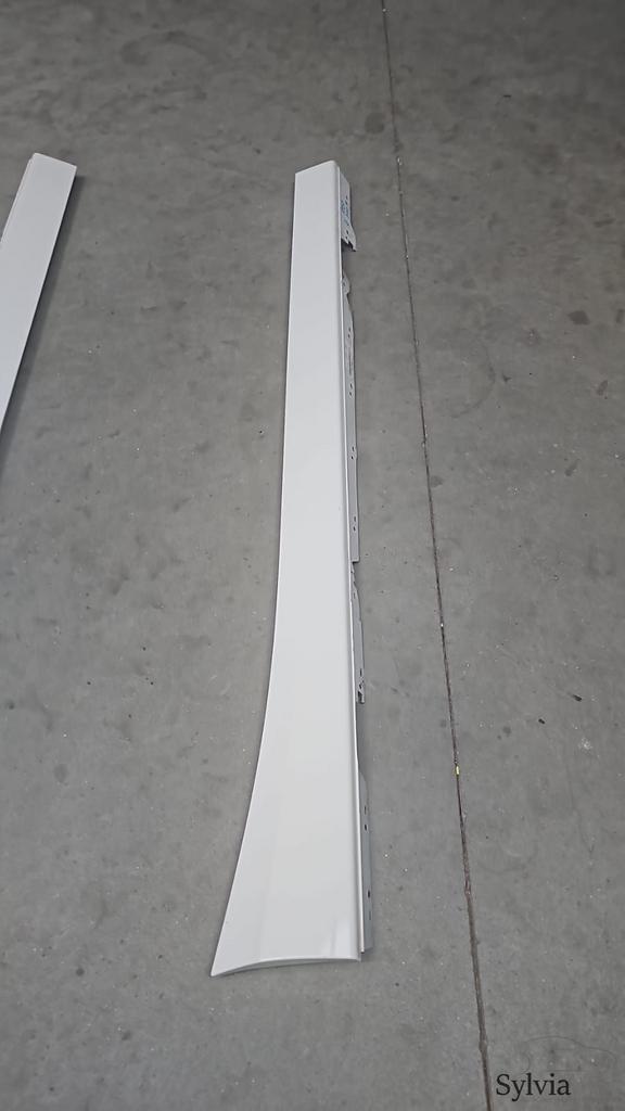 Sideskirts zijskirts dorpellijst rechts BMW 3 serie F20 +LCi, Gebruikt, -, -, Ophalen of Verzenden